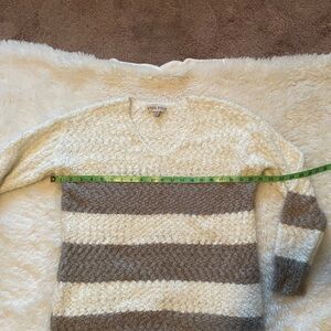 Knox Rose V-Neck Sweater - Cream and Brown